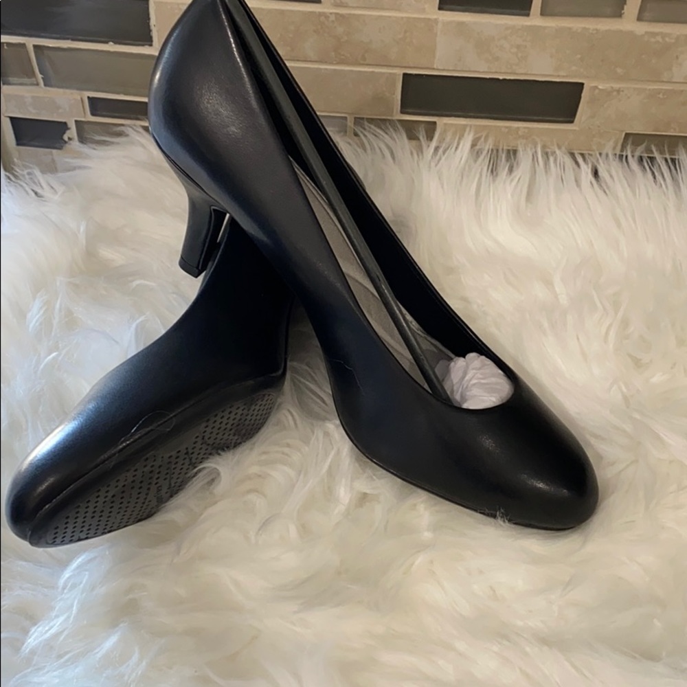 Easy Street Passion Women's Dress Pump - Lehigh - Picture 10 of 10